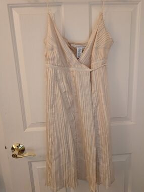 Diane Von Furstenberg Cream Pleated Spaghetti Strap Midi Dress